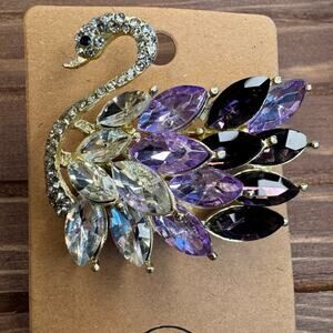 Swan Pin Purple Jewelry Brooch Fashion Jewelry FAST SHIP